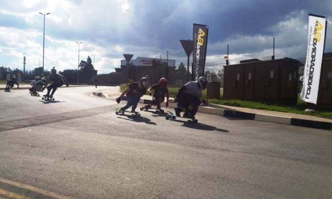 04 K113 Grand Prix Longboard Race