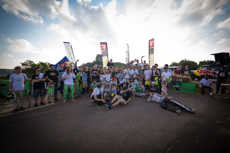 Skaters and spectators at the King of the Fort Gravity Race 2015